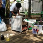 Inspiratif! Kelompok Anak Muda Bali Mengubah Sampah Plastik Menjadi Solar dan Bensin